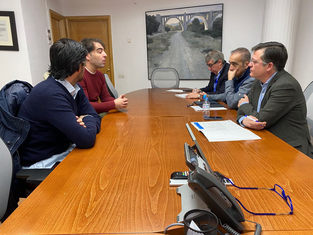 José A Mtnez Páramo tweet media