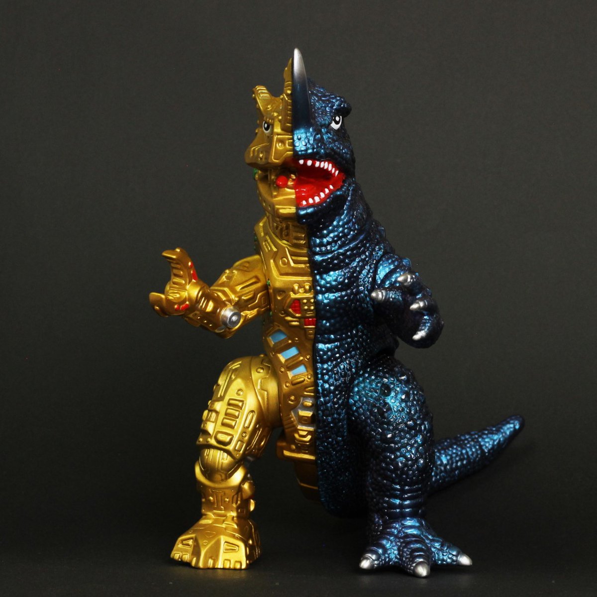 MAXTOY アルティメットサイコウビ MAXTOY アルティメットサイコウビ One up. 限定色 ゴールド