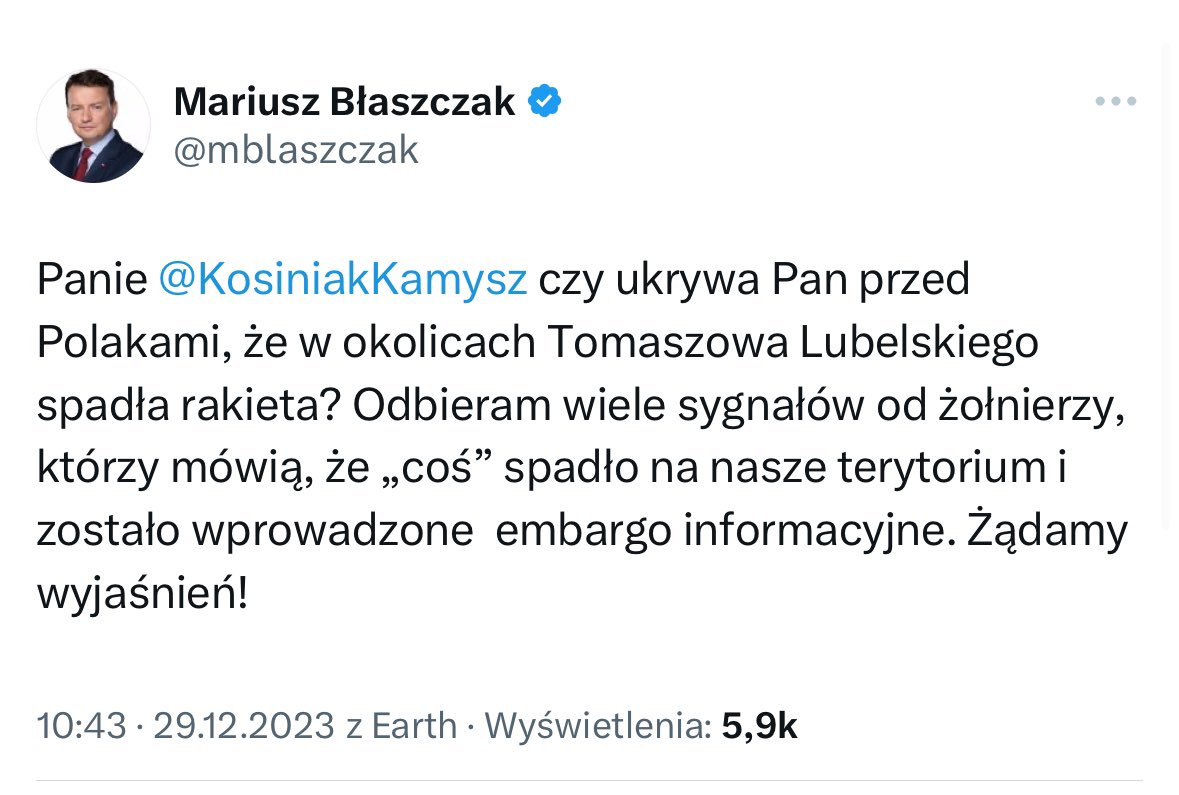 RadomirWit's tweet photo. Były minister obrony kontra rzeczywistość. https://t.co/wWXCkc1fVl
