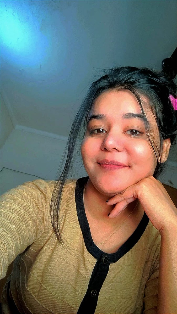 Officialkaur14's tweet photo. Let's begin the day with smile✨ https://t.co/FrCjWIEKc2
