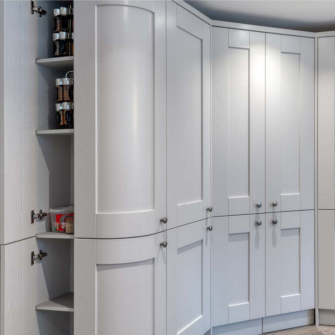 Looking for some kitchen inspiration over the festive period? Here's one of our favourites from this year from concept to installation. Using Cartmel indigo and light grey, this stunning kitchen incorporates both a tall curved & a diagonal larder. What a living space!