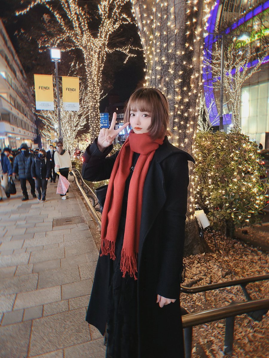 saki_castle's tweet photo. 原宿🎄 https://t.co/dzYriecynw