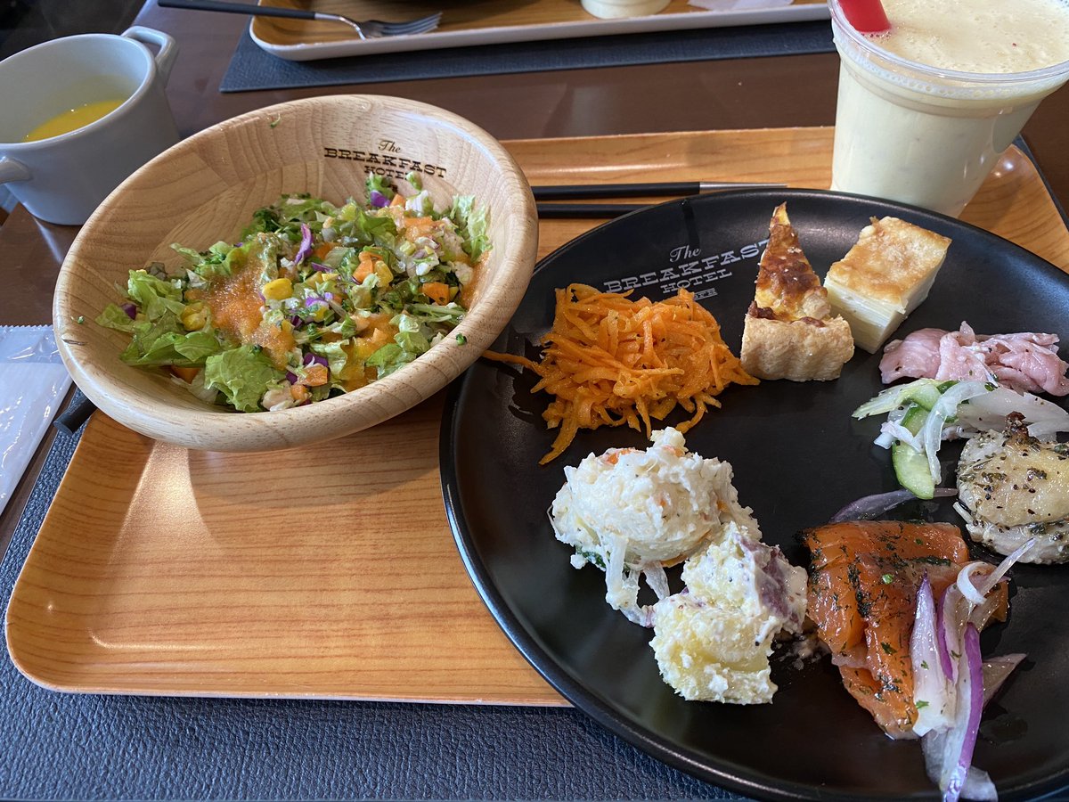 norichan1014's tweet image. Perfect morning! 

I ate too much in the morning.

I like buffets.

I'm not good at plating. 

#Perfect #morning #buffets #salads #smoothie #hotel #グルメ #グルメ好きな人と繋がりたい #モーニングサービス #モーニングショー #モーニング娘