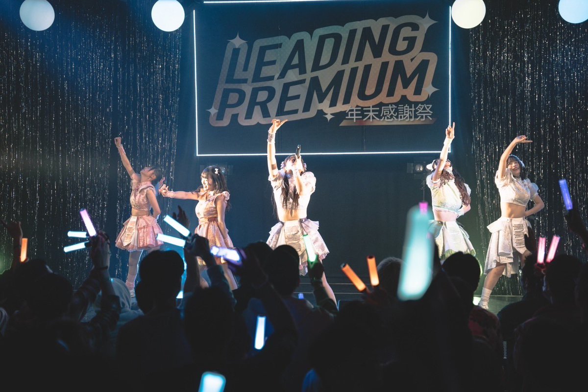 なんと❕コチラ❕  公式2周年ライブグッズ💖// 発売します✨✨✨ やっ