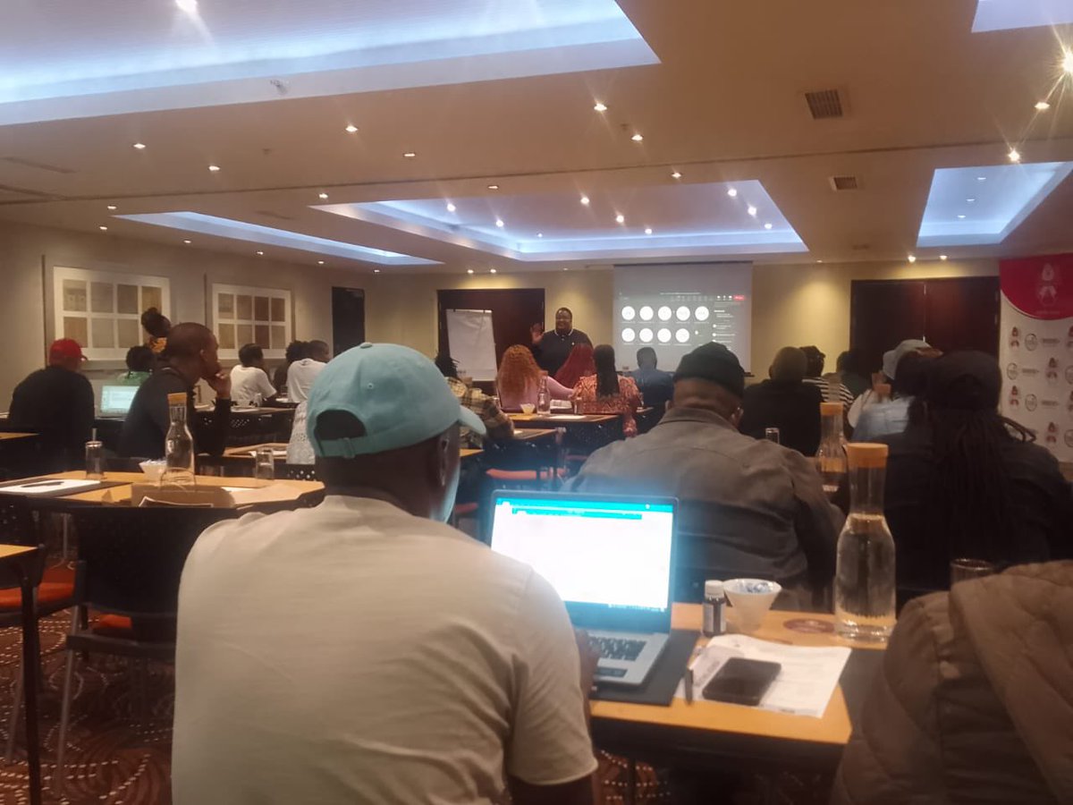 AccessChapter2's tweet image. Access Chapter 2 is leading a workshop following the SANAC Civil Society Forum Waves Campaign. The workshop is an opportunity to consolidate and reflect on the camping itself.
#LetCommunitiesLead #CommunitiesMatter #WavesProject