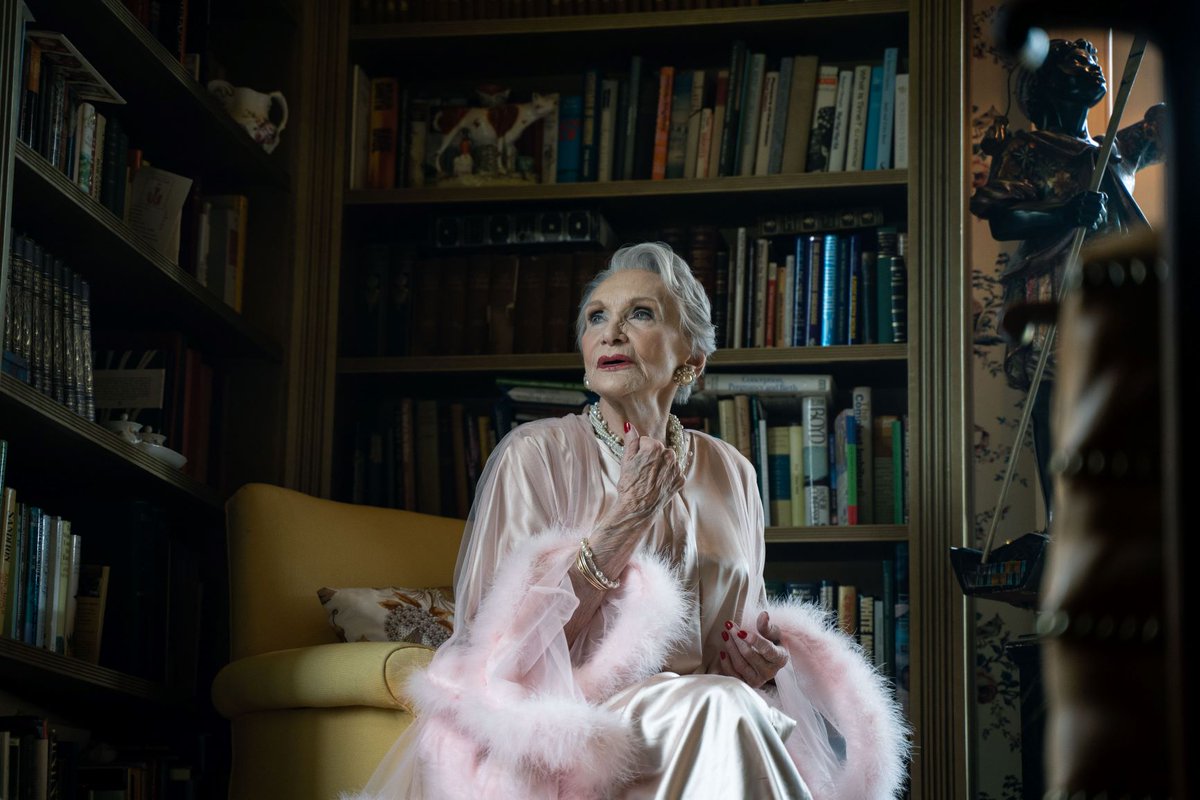 Artemisia Films (@artemisiafilms) on Twitter photo Great to hear <a href="/DameSianP/">Dame Siân Phillips</a> on <a href="/BBCWomensHour/">BBCWomensHour</a>. We had the pleasure of working with her on #ThroughTheLookingGlass for which she won Best Actress <a href="/LondonFFF/">London Fashion Film Festival</a>
@strokeproductions artemisiafilms.com/through-the-lo… photo @SRTaylorphoto Great to hear <a href="/DameSianP/">Dame Siân Phillips</a> on <a href="/BBCWomensHour/">BBCWomensHour</a>. We had the pleasure of working with her on #ThroughTheLookingGlass for which she won Best Actress <a href="/LondonFFF/">London Fashion Film Festival</a>
@strokeproductions artemisiafilms.com/through-the-lo… photo @SRTaylorphoto