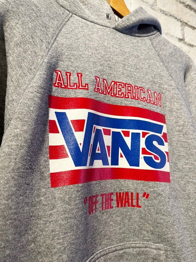 bud_vintage_'s tweet photo. 1990s VANS Hoodie
Size M
ちょっといなたいバンズ
女の子に着て欲しいやつ
Available at our website
We Ship worldwide
#budvintageclothing #Vintage #80s #90s #00s #y2k #古着 #ヴィンテージ #harajuku #outfit #used #原宿 #vans #oldvans #oldskate https://t.co/gMGhCP2gqO