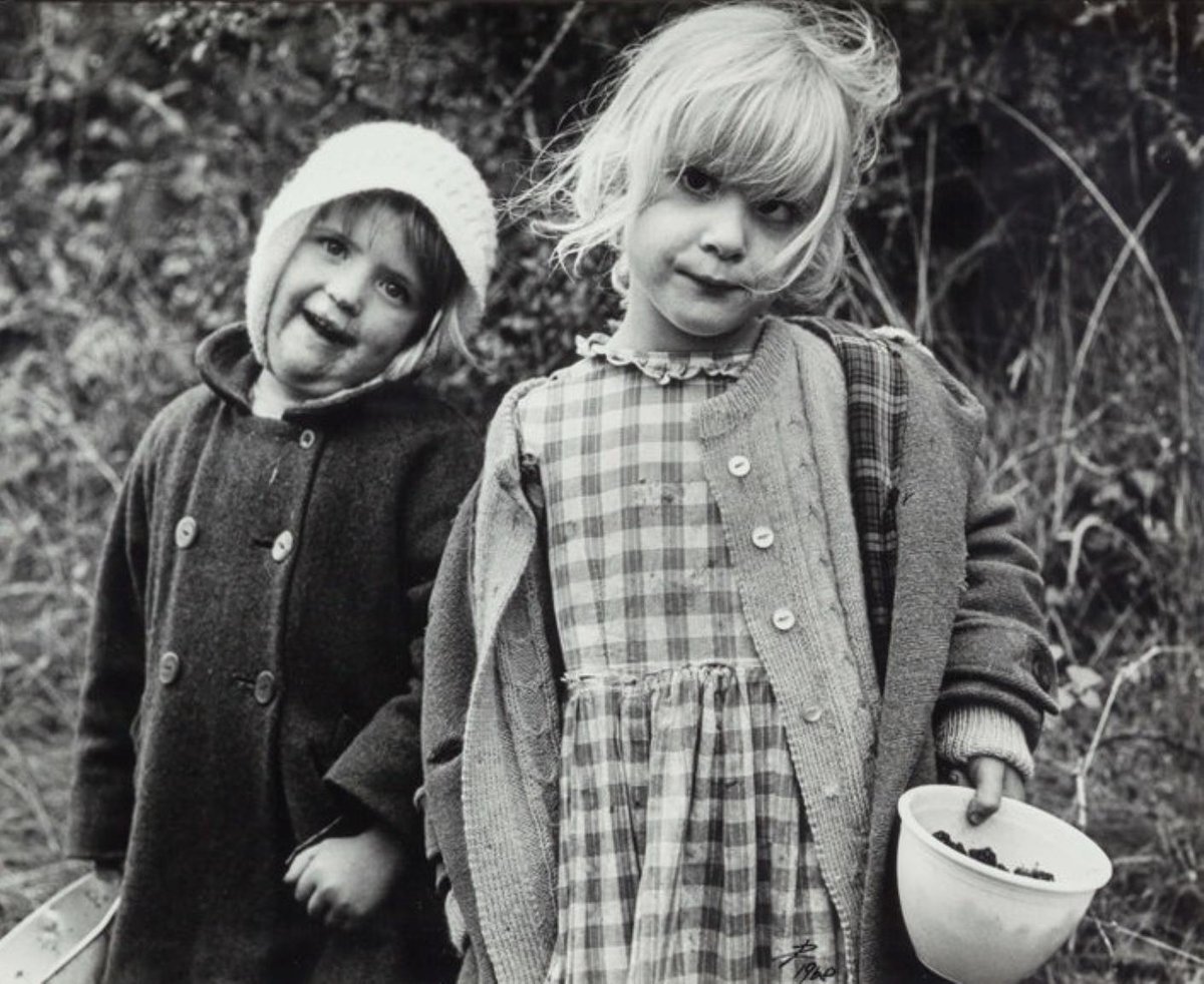 Two girls picking blackberries, Ireland, ca. 1968 - by Lutz Dille (1922 - 2008), German/Canadian