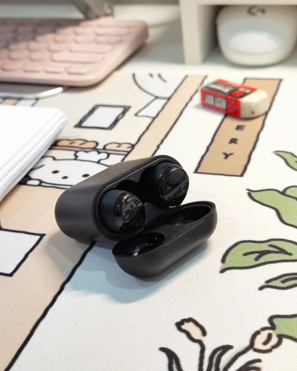 TOZO_OFFICIAL's tweet photo. Students of TOZO, unite!📚Time to dive into those 2024 exams with TOZO T6 by your side. Let's conquer this academic journey together! 
📹:@aesustudy

 #TOZO  #TOZOT6 #Tech #earbuds #wirelessearbuds #bluetooth #headphones #soundrevolution #StudyWithTOZO https://t.co/R0msjegEWo