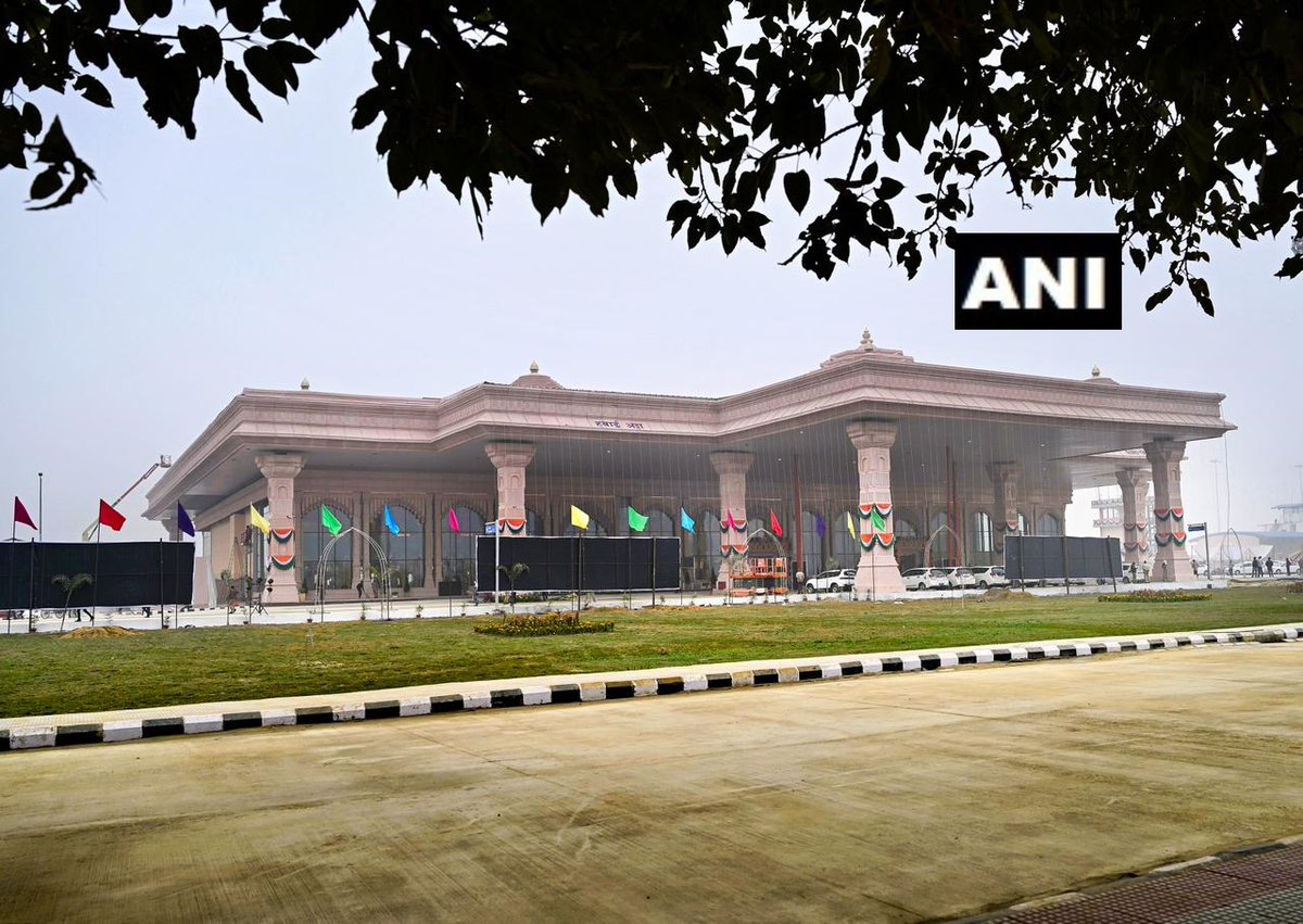 ANI's tweet photo. Visuals of the Maharishi Valmiki International Airport Ayodhya Dham, in Ayodhya, Uttar Pradesh.

Prime Minister Narendra Modi will inaugurate the newly built Ayodhya Airport tomorrow, 30th December. https://t.co/L9kmY8f9Ue