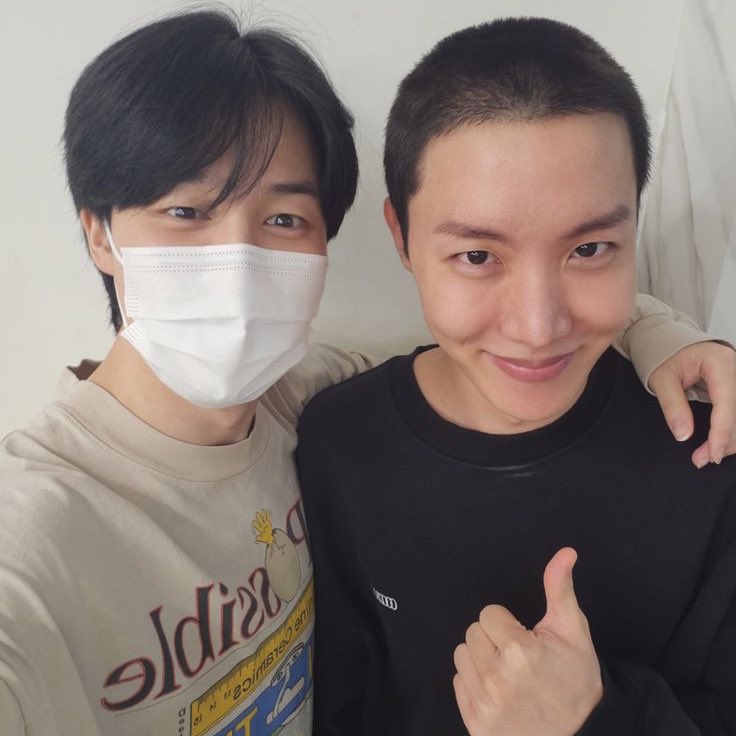 librafolders's tweet photo. i’m crying. https://t.co/LRkaJIfZCc