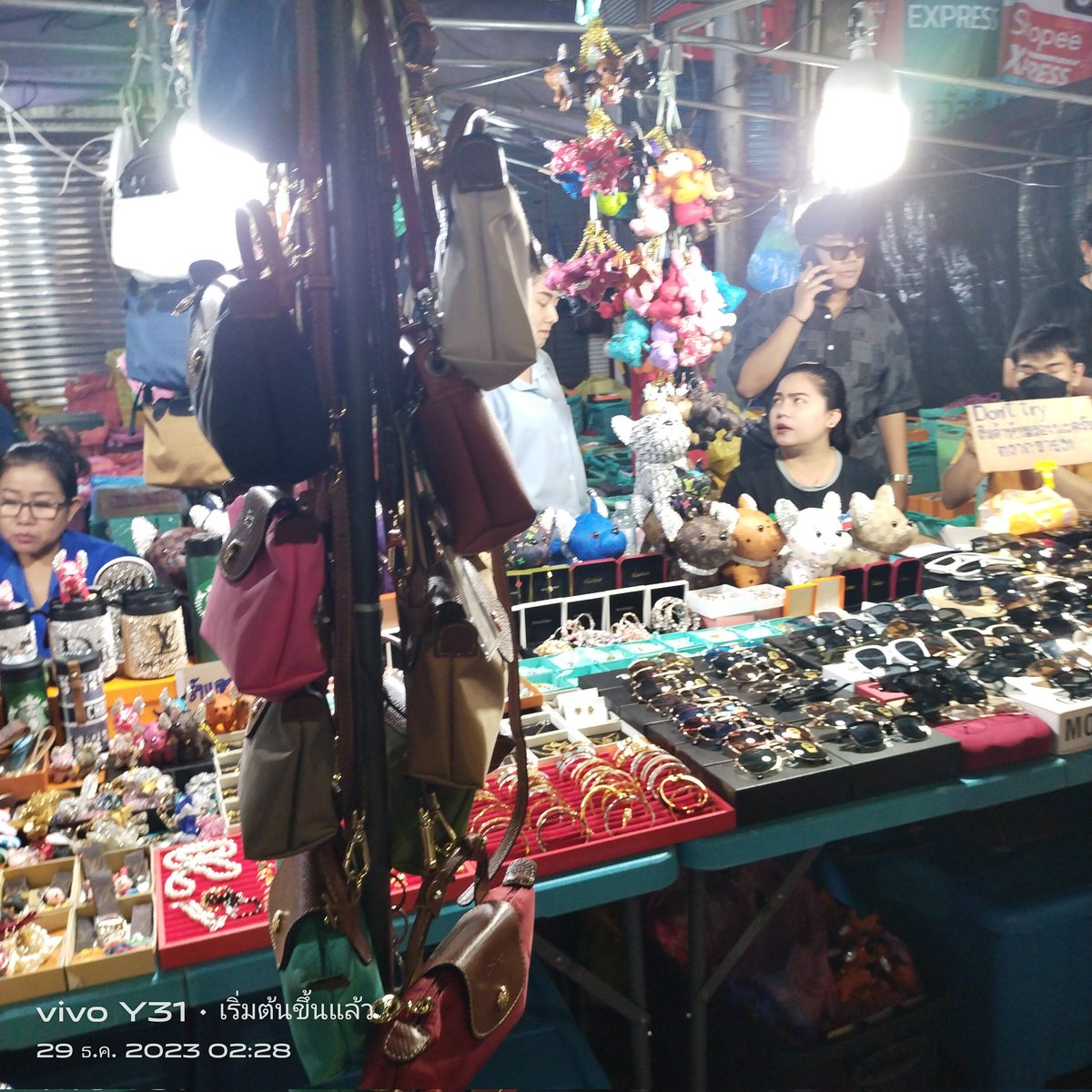 Hu ฮิวๆ (@metapoja) on Twitter photo 