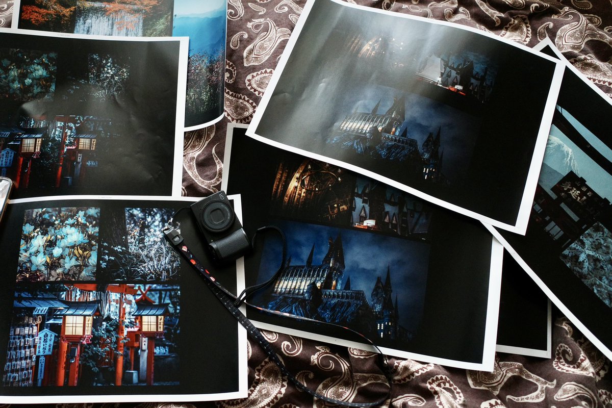 С третьего раза цветопробы удались, и альбом поехал в печать! 🎉