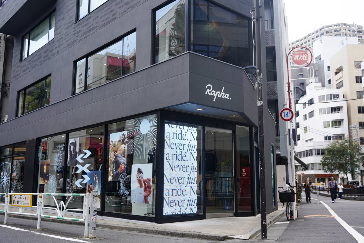 【年末年始営業時間のお知らせ】
ラファ東京は12月30日を年内最後の営業とし、31日、翌年1月1日を休業とさせていただきます。また、12月30日と1月2日、1月3日は18:00までの短縮営業とさせていただきます。何卒ご了承ください。#RaphaTokyo