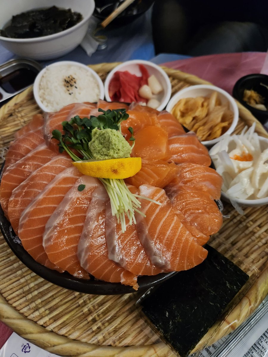 zeros_main's tweet photo. 쉴려고 했는데 급 심심해져서 놀고 싶어졌음. 그래서 놀아주실 분?! https://t.co/0FvcgSqTZC