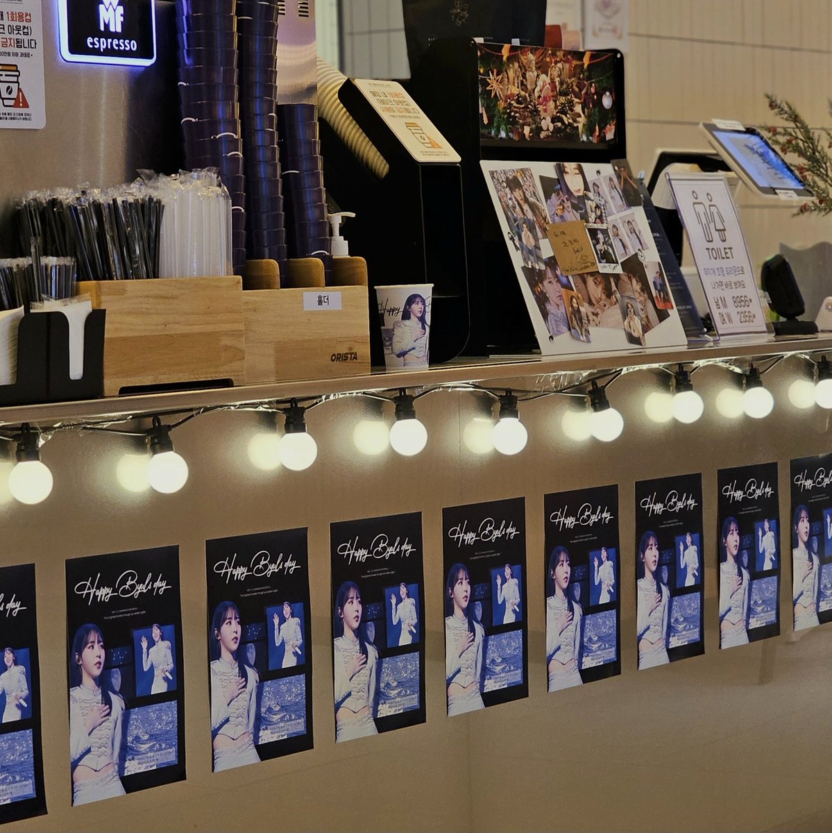 𝟮𝟬𝟮𝟯.𝟭𝟮.𝟭𝟱-𝟭𝟮.𝟮𝟵
문별 생일카페 영업 종료

2주간 소중한 시간 내어 방문해주신 
모든 분들께 감사합니다 :D

#나의_우주_문별이에게  
#생일을_맞은_문별이다