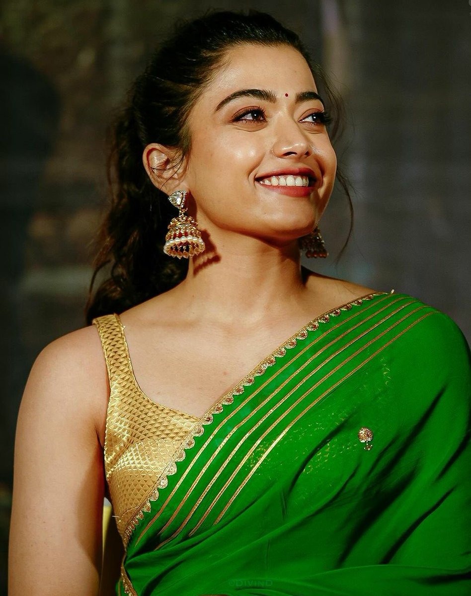 That smile &amp; glow 🤌🏻 <a href="/iamRashmika/">Rashmika Mandanna</a>