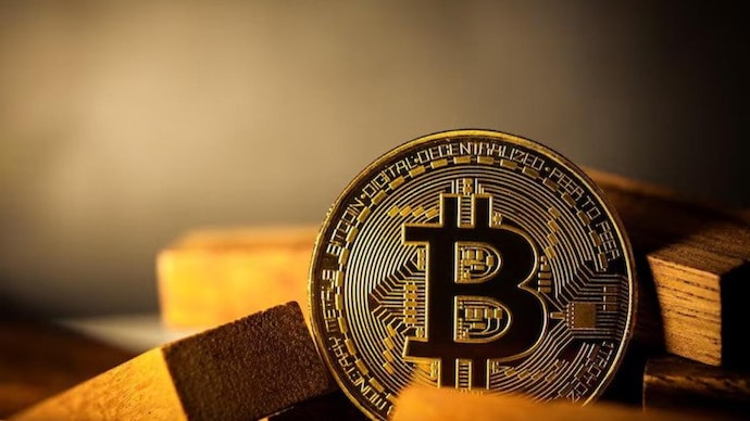AskaCoin's tweet photo. Positive anticipation surrounds the potential market response if regulators approve the launch of the first exchange-traded funds investing directly in Bitcoin, despite its temporary decline to $42.3K. #CryptoOptimism 📈🚀#coinaska #bitcoin #altcoins #blockchain #ethereum #crypto https://t.co/MWitInbDKD