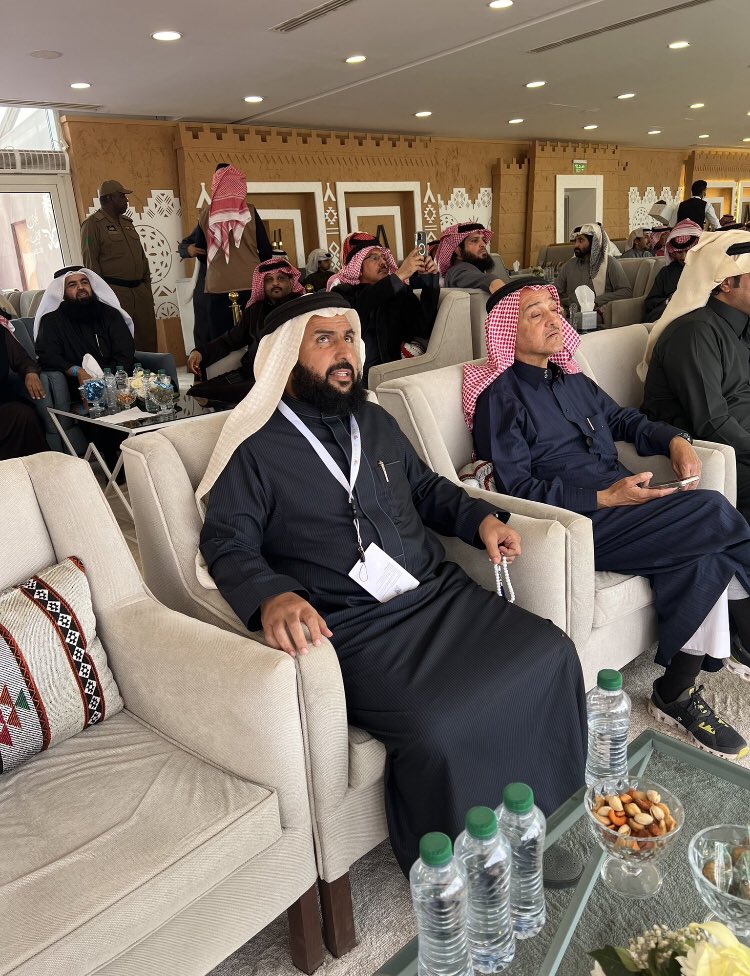 Fc13Fo's tweet photo. #باشات_شمر_الى_الصياهد 
#خالد_جدعان_اللغيصم 
#فالكم_الفوز🥇 https://t.co/CtkhbHAt4H