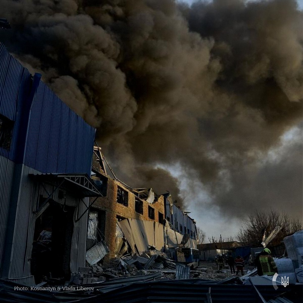 MFA_Ukraine's tweet photo. #Russia launched 158 missiles &amp; attack UAVs against #Ukraine on December 29.

No talks about "ceasefires", "temporary territorial concessions", "fatigue", "negotiations" or other "gestures" will halt Russian aggression.

#ArmUkraineNow. It is the only way to defend 🇺🇦 people. https://t.co/cXYjkGbk41