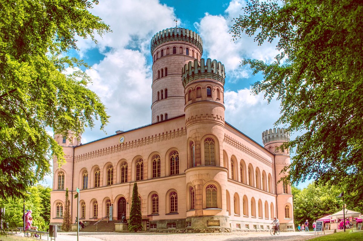 lookforplace's tweet photo. #Granitz #Hunting #Castle #Jagdschloß #Granitz #Binz #Germany https://t.co/2MvP6UU0lh
