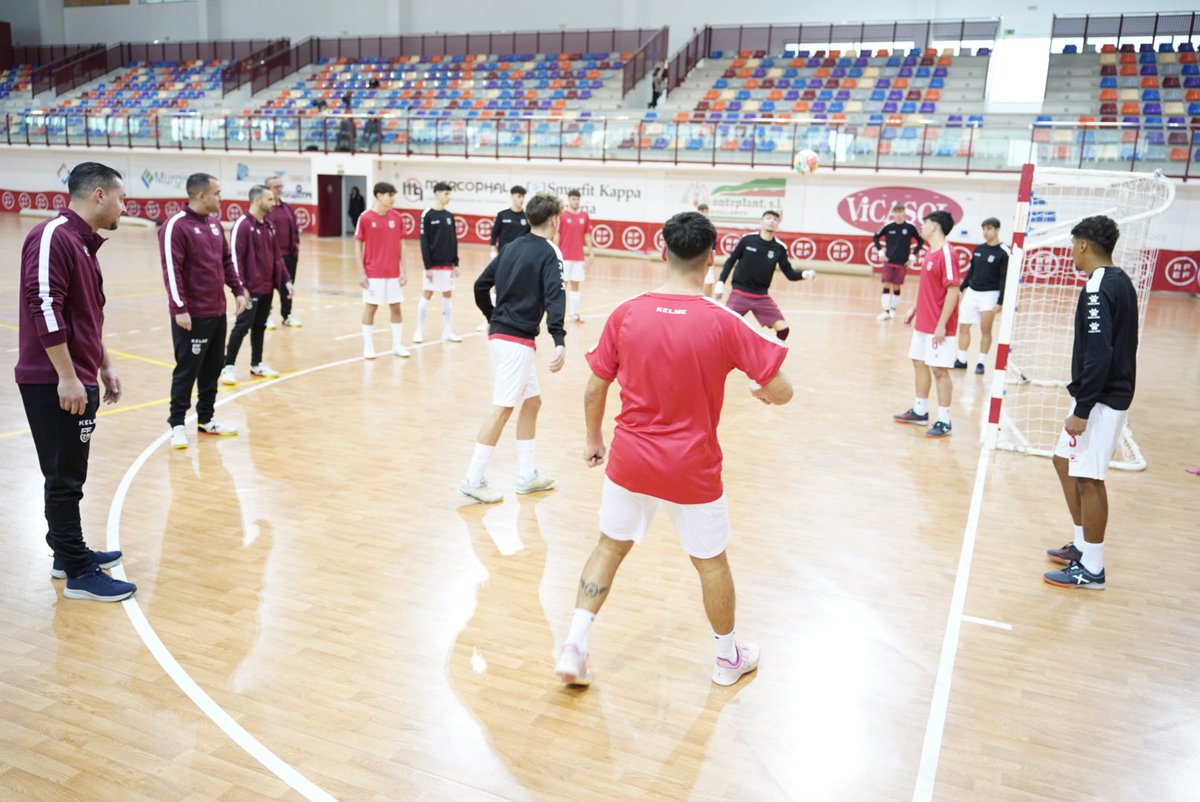 ffrm_se's tweet photo. 🔥 𝗖𝗔𝗟𝗘𝗡𝗧𝗔𝗠𝗜𝗘𝗡𝗧𝗢 🔥
⏰ 12:15h. | FFRM 🆚 Navarra | 📽️ https://t.co/UNn3hqjqzz
¡Vamos con todo! 💪 #VamosFFRM / #Sub19FS https://t.co/8Tkrxlh2Ni