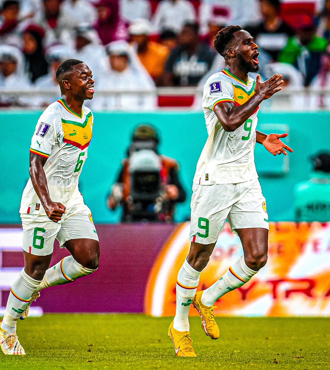 ActuFootAfrique's tweet photo. 🇸🇳 Aliou Cissé : " 𝐎𝐧 𝐧’𝐚 𝐩𝐚𝐬 𝐩𝐞𝐮𝐫. On va dans cette CAN avec beaucoup (x5) d’ambitions, si le Sénégal n’est pas confiant, je ne sais pas qui en Afrique pourrait l’être. " https://t.co/U4AIiJPLlk
