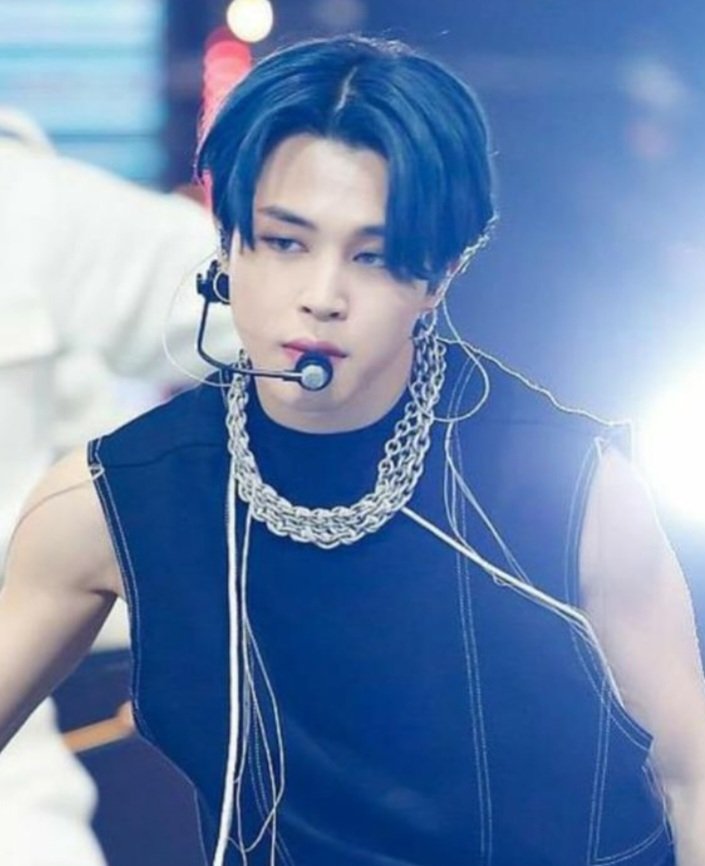 MargaridaSingh's tweet photo. @BTS_twt___JIMIN https://t.co/UHCyjZSLFA