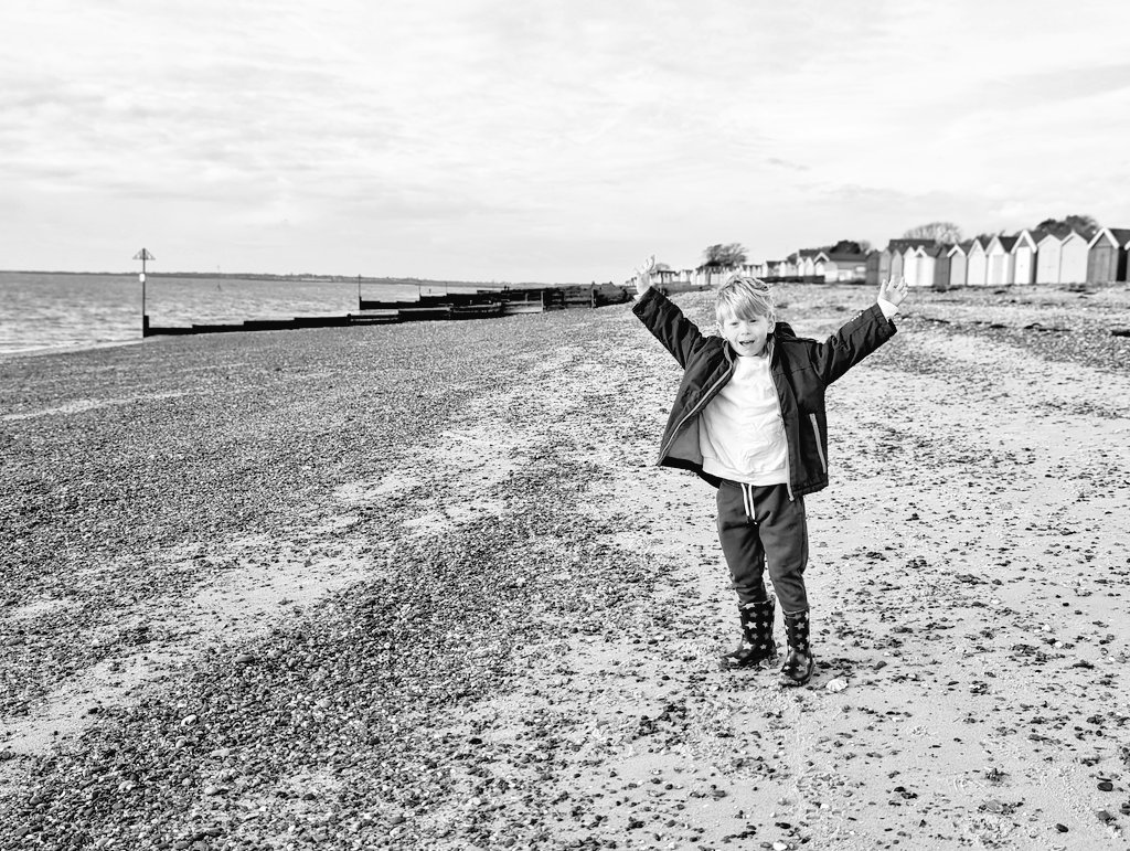 ALWAYS happiest by the sea 🖤