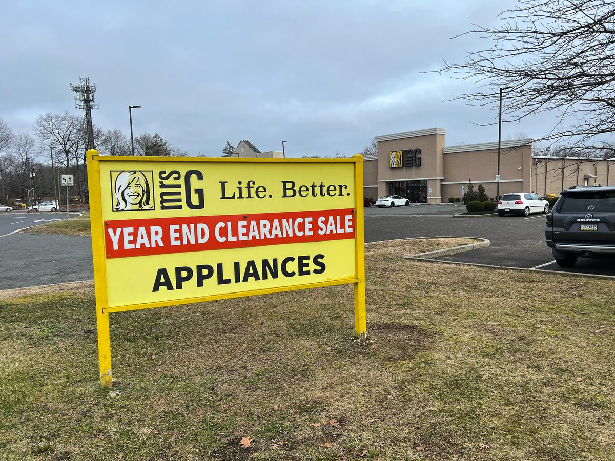 Year end clearance sale! We have slashed all the remaining Debbie Deals Yellow Tag pricing! All categories… refrigerators dishwashers, ranges wall ovens and more!