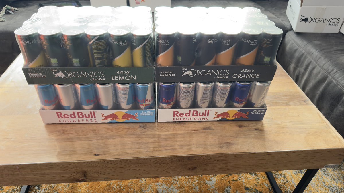 Semio88's tweet photo. Dankeschön @redbullAustria 😍🔥 https://t.co/2LtxHchrX1