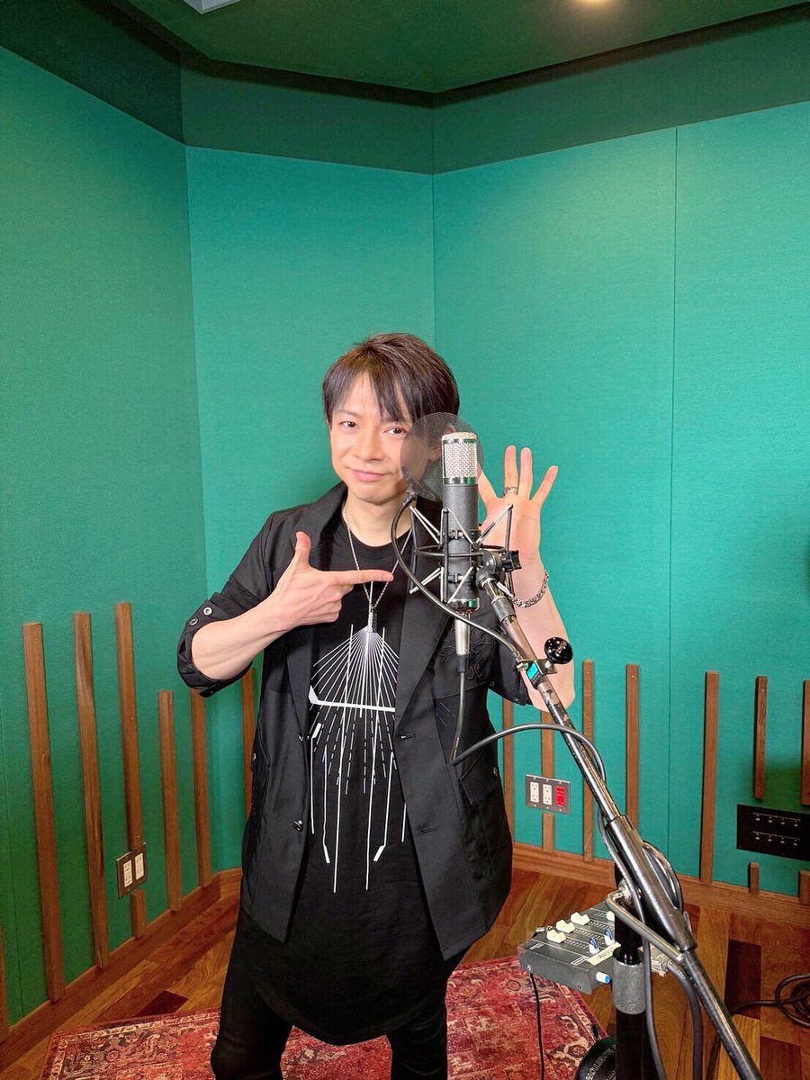 KITAPONG's tweet photo. 何曲も候補の中から仮歌も録ったりスタッフさん達にも聴いていただきつつ、ピアノ1本でのアレンジの雰囲気等も熟考し選ばれた楽曲を、自分なりの解釈も入れ込みつつ、寺田志保さんのピアノに乗せて、大切に歌わせていただきました🙇♂️ありがとうございますm(_ _)m
https://t.co/P6kOzrWN8Z
#HS_Covers https://t.co/B4QGYNavO7