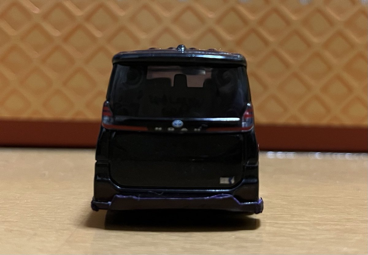 takku_sachiyann's tweet photo. #トミカ カスタムしました！
トヨタノア #VALOREN コンプリート(type2)です！
リアスポイラーは本日発表された新商品です！ぜひ@GEAL8781さんのページをご覧下さい！ https://t.co/hIZ4Lk9oaU
