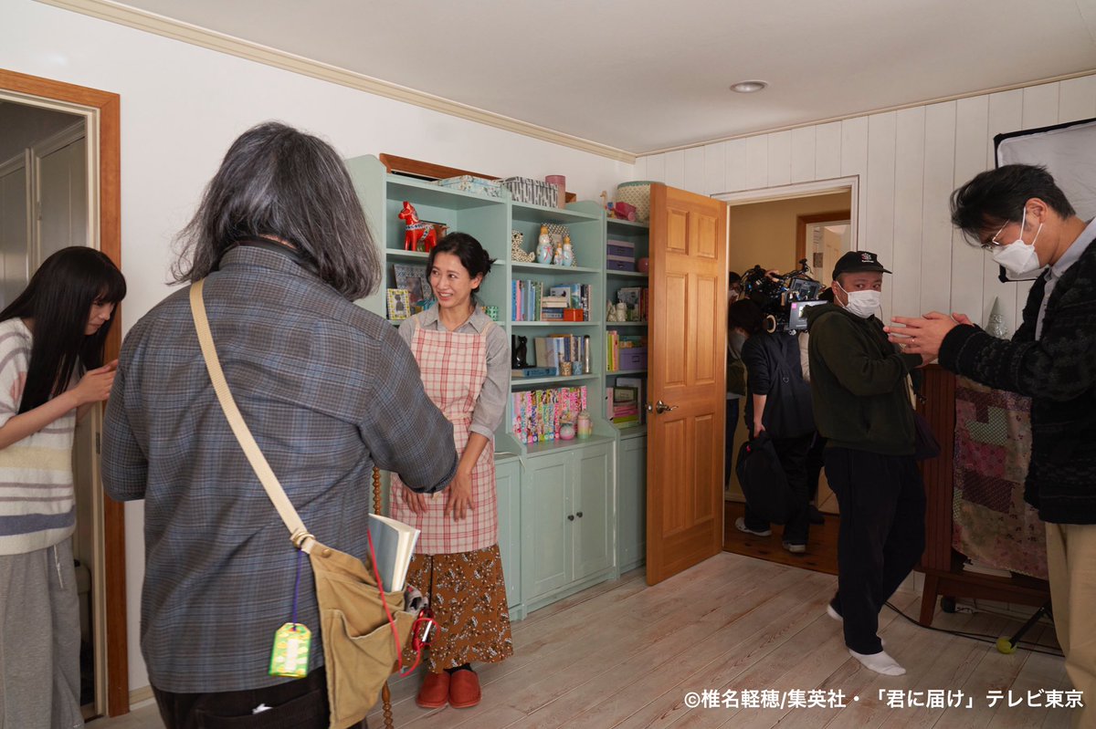 tx_kiminitodoke's tweet photo. ／⋰
　　#君に届け
　　クランクアップ💐
＼⋱

続いて、爽子ちゃんの両親を演じた #戸田菜穂 さん、#平山浩行 さんのクランクアップ💐✨
 
爽子ちゃんのことを温かく見守っていた、素敵でチャーミングなご両親でした😌

#南沙良 #鈴鹿央士 https://t.co/Vl9y8qYkgg