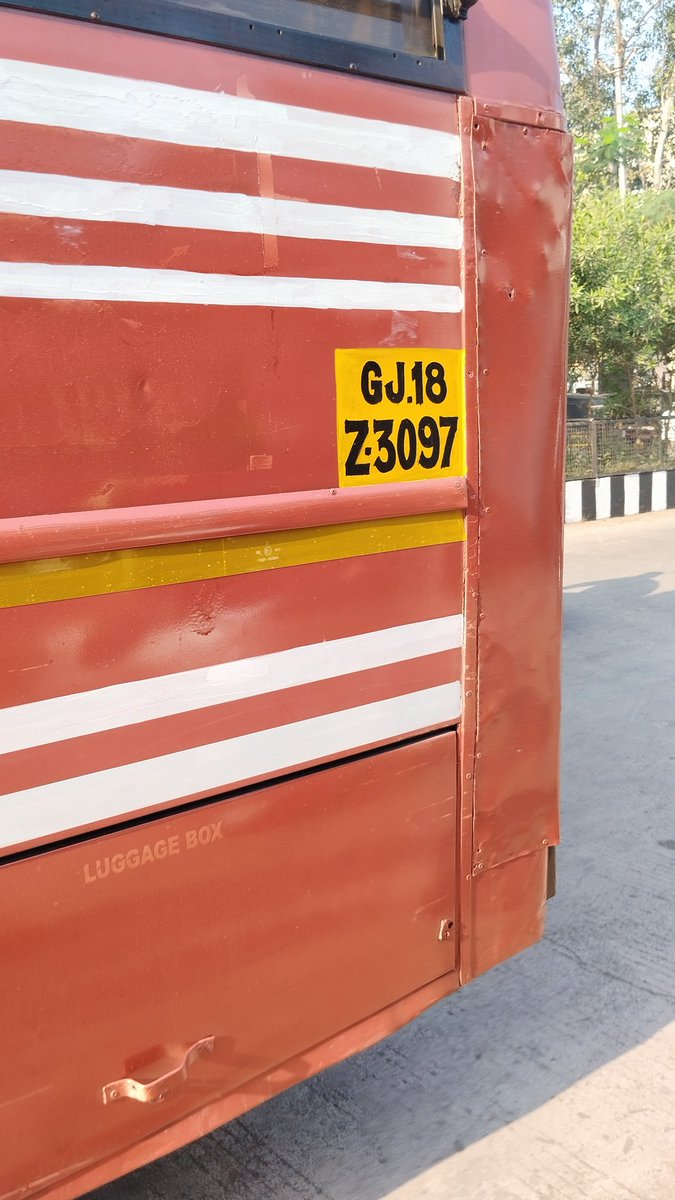 GSRTC નિયમો મુજબ દરેક બસ માં ફર્સ્ટ એડ કીટ હોવી જરૂર છે. જેથી કરીને કોઈ દુર્ઘટના સર્જાય તો પ્રથમ સારવાર આપી શકાય પણ હાલમાં જે ધરમપુર વલસાડ રોડ પર દોડતી બસો ફર્સ્ટ એડ કીટ જોવા મળતી નથી.
આવા સંજોગોમાં જો કોઈ દુર્ઘટના સર્જાય અને રાહત ના મળે તો જવાબદારી કોની રહેશ.?