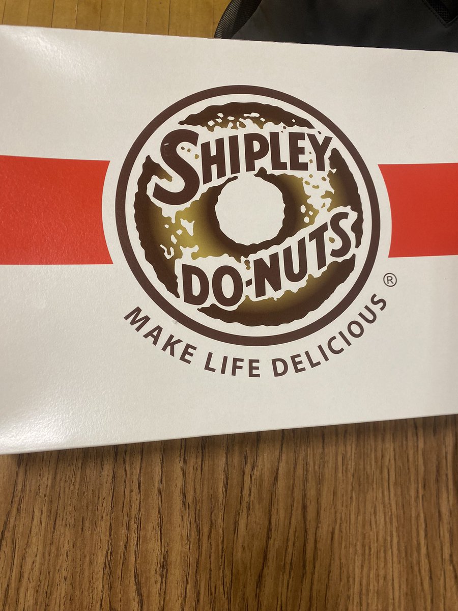 Last am practice of the year calls for donuts! Shoutout to both 7th and 8th grade teams for great attendance over Christmas Break!