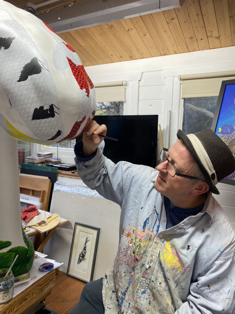 Working on Shaun the Sheep for the Heart of Kent hospice. Deadlines don’t wait for; Covid, virus, Christmas, partying, cold studio, going back to the ‘day job’...so don Sid’s Art Hat! Getting serious now! #shaunthesheep #shaunheartkent #fish #tunbridgewells #langtongreen