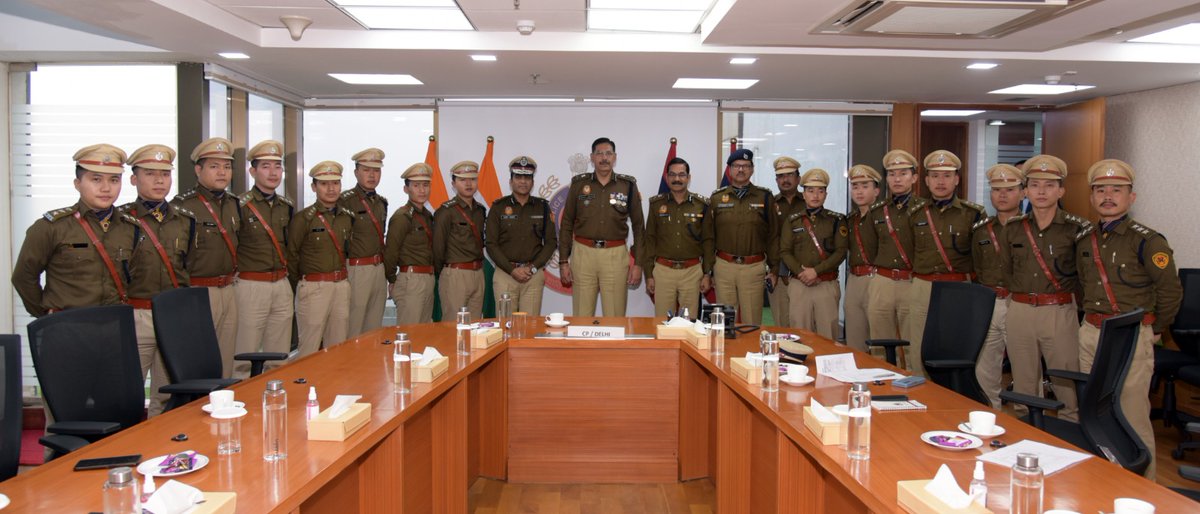 Sh. Sanjay Arora, IPS, Commissioner of Police, Delhi Police interacted with newly appointed 15 DySP's (Prob.) of Arunachal Pradesh, at PHQ,Delhi. These trainees were attached with Delhi Police Academy for 2 months for training in Delhi.
#Delhipolice#Motivation #PoliceLeadership