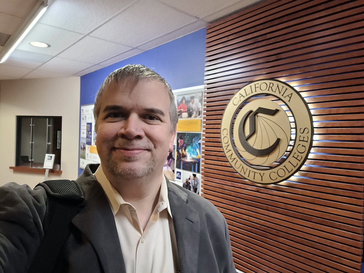 realworldis's tweet photo. Spending the last bus. Day of thr year as my last day with the @CalCommColleges.  This org has felt like home since my first week and I appreciate being able to do meaningful work for California's students. https://t.co/eCcxP4tzJu
