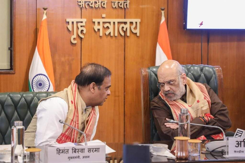 RKurmiOfficial's tweet image. Historic #ULFA Peace Accord 🤝 marks a significant step towards harmony.

Gratitude to HPM @narendramodi ji &amp;amp; Hon&apos;ble HM @AmitShah ji for their blessings. Applauding the commendable efforts of HCM @himantabiswa Sir in achieving this historic agreement. 

#ModiUshersPeaceInAssam