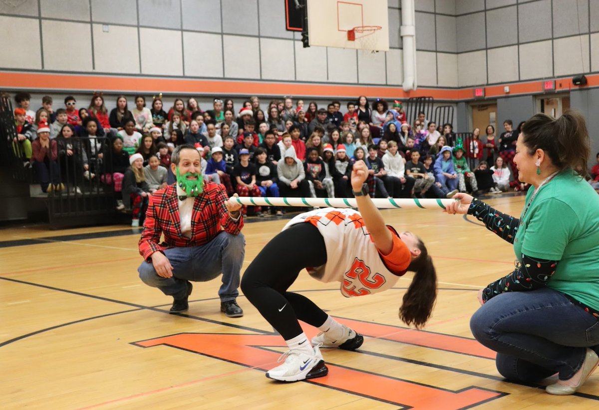 Draper held it's FIRST ever Winter Sports Pep Rally to honor winter student athletes! ❄️The Pep Rally was complete with a game of Limbo &amp; a Knock-Out challenge 🧡A great way to end our Spirit Week! <a href="/MohonCSD/">MohonCSD</a> #MohonProud