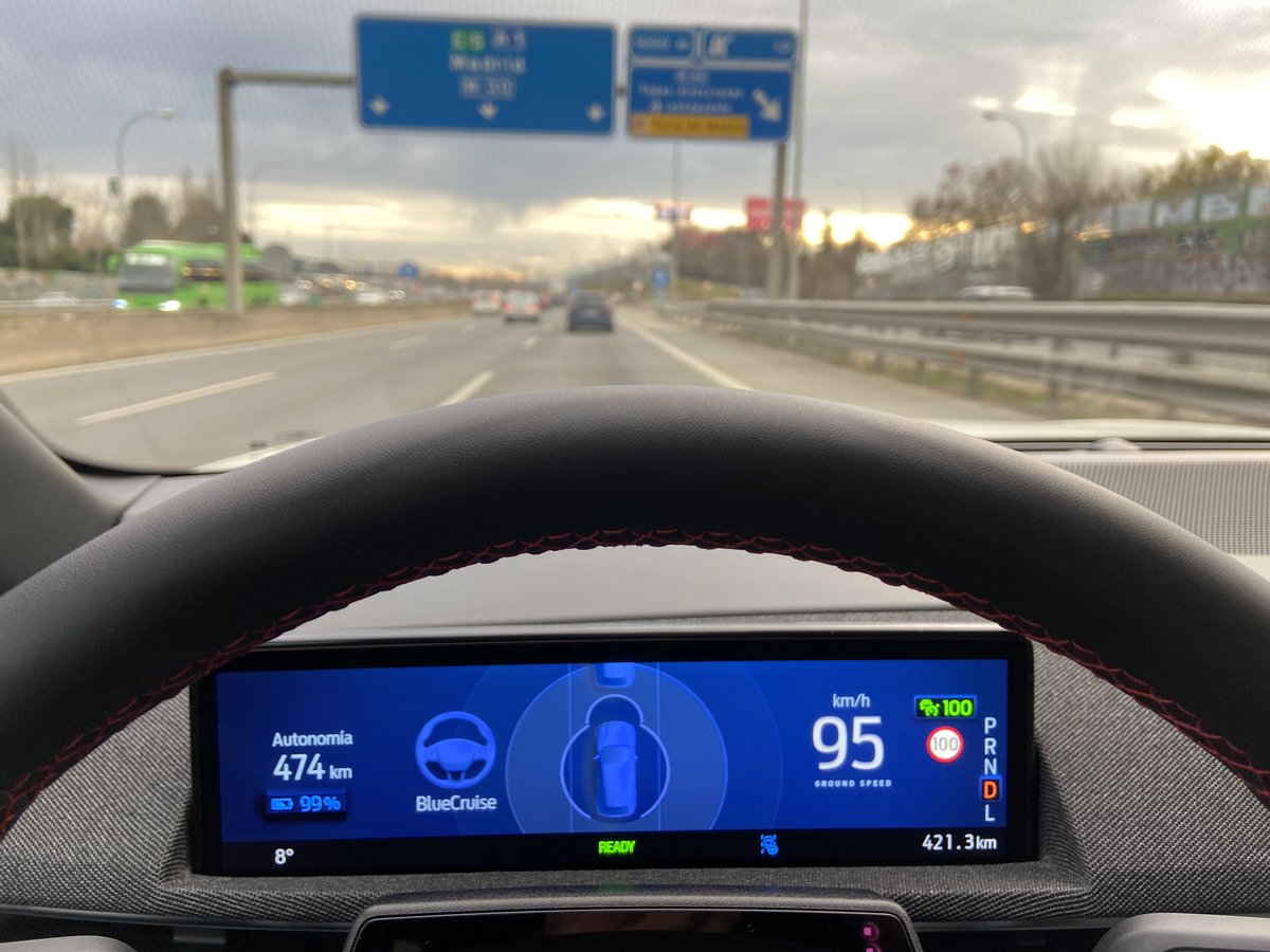 slcuervo's tweet image. Es un auténtico placer poder conducir sin tener que andar pendiente de que te pidan manos en el volante cada 15s