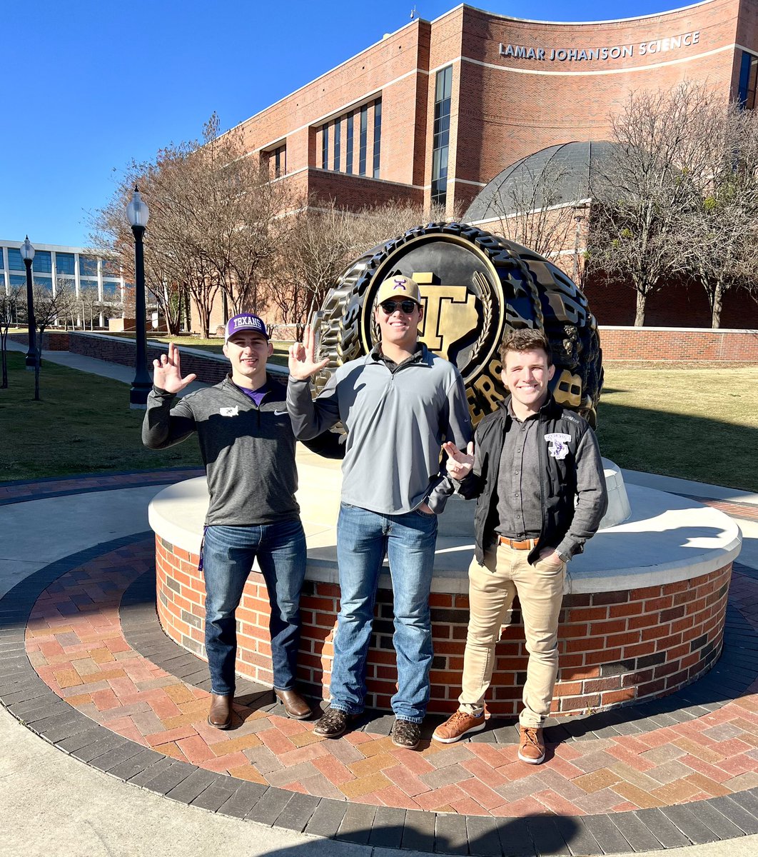 David Huntsman tweet media