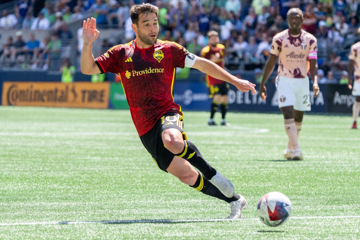 CirclingSports's tweet photo. Per a report from @tombogert, former @SoundersFC midfielder, captain, and two-time @MLS Cup Champion Nicolás Lodeiro is finalizing a deal to sign with @OrlandoCitySC.
If true, Nico fits in well with Orlando on paper.
Photo by @_LivLyons
#Sounders #NicoLodeiro #VamosOrlando https://t.co/N26USJQowa