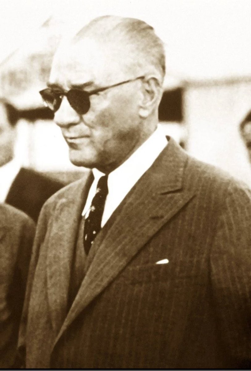 “Mustafa Kemal Atatürk” tartışılmaz!..
Çıkmayın o maça!..

Yurtta Sulh Cihanda Sulh
#GSvsFB