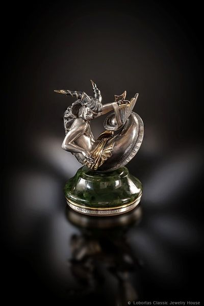 Lobortas's tweet photo. Luxurious #birthday #presents for a #Capricorn (December 22 - January 19). To help you with your #giftideas, we have assembled one-of-kind #jewels for her or him. https://t.co/vTmkONlvnp, https://t.co/qnxdgljQid, https://t.co/sppKhlrSv9 https://t.co/m4IpQ4iI4D