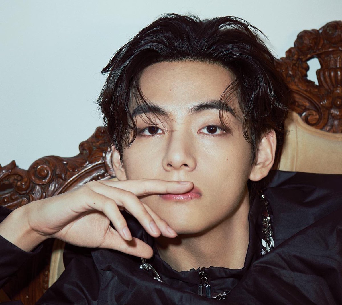 PopBase's tweet image. Happy 28th birthday to the talented Taehyung of BTS.

As one of the leading K-Pop figures globally, V has several records and achievements to his name within his group and solo projects. His debut solo album ‘Layover’ broke the record for highest first-day sales by any solo K-pop…
