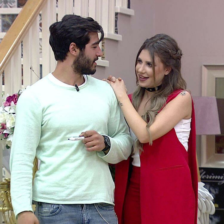octavia22_'s tweet photo. Şey ship yapmasam mı ?
Beni bu nagletten kurtaracak bir ciftim var çok şükür ki 😌
ama yine de ayrılmasını istediğiniz biri varsa el atarım jdndjdndjjdjdjdjdjdjd
#AyTol #İlkMel #ArDil #OgNis 🙈🙉🙊 https://t.co/f8IAFVRpw0