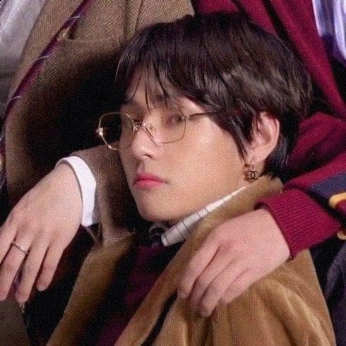 myctae's tweet photo. Felicidades tae,
espero q todos tus deseos y sueños se hagan realidad con el tiempo. Me has traído tanta alegría y felicidad, y el mundo realmente no sería el mismo sin ti. Espero q este nuevo año traiga alegría y risas para ti, y q sigas siendo la luz brillante que eres.
🎂🎂🎂 https://t.co/dGRmX68aGO