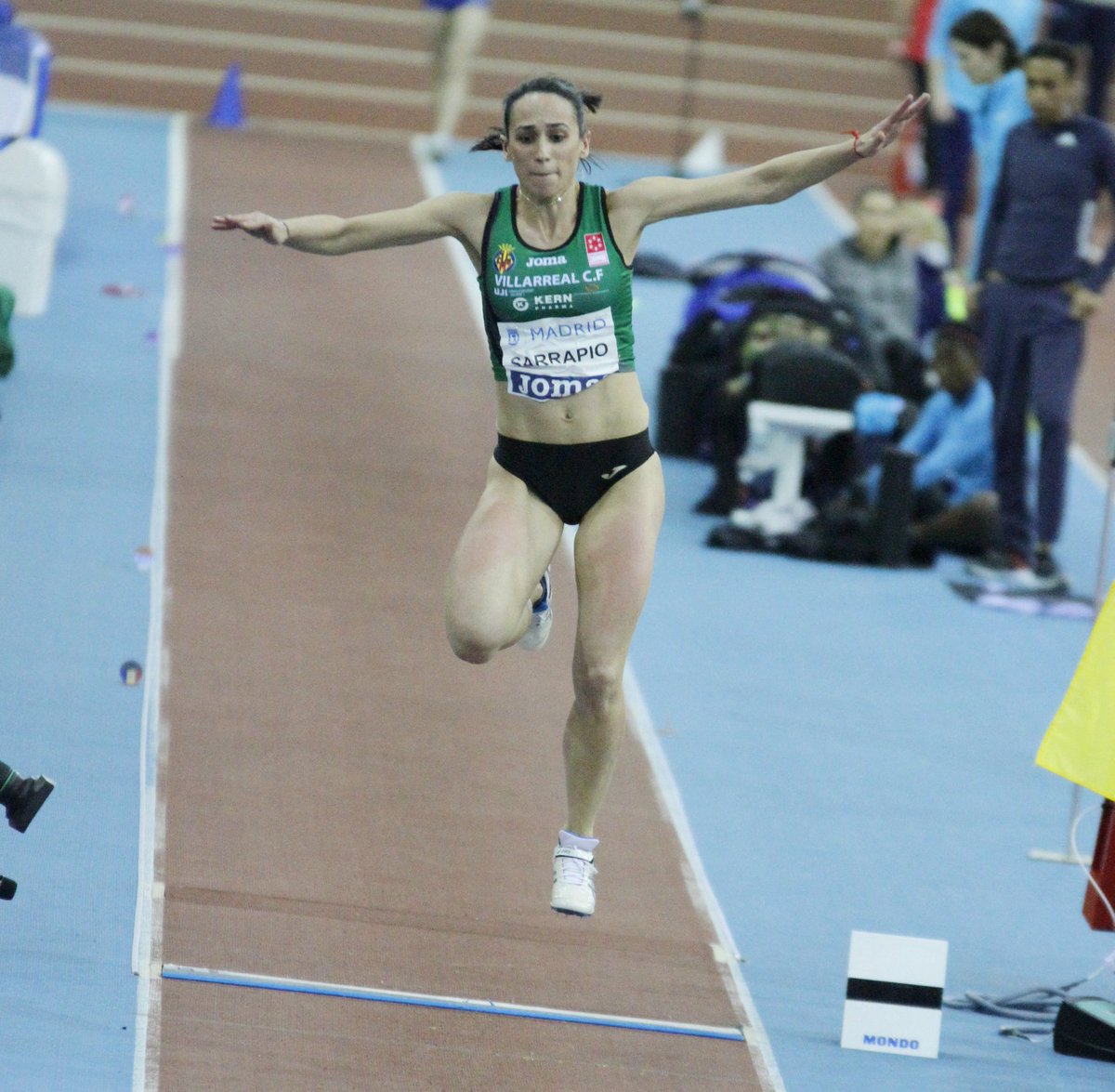 Ha anunciado su retirada la triplista madrileña Patricia <a href="/SarrapioP/">Patricia Sarrapio</a>, PB 14.27 en 2019, 2 veces olímpica, 12 títulos y ¡41! medallas en campeonatos de España absolutos, 15 veces campeona de España de s16 a s23, ¡25! años en lo más alto, ¡enhorabuena! ¡Muchísimas gracias, Patri!😘